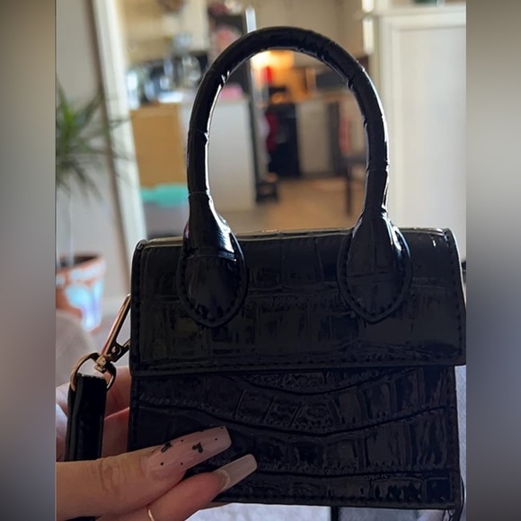 Mini black crocodile crossbody trendy mini bag - Picture 1 of 4